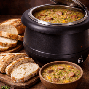 Hotpot Erwtensoep & stukjes Brood